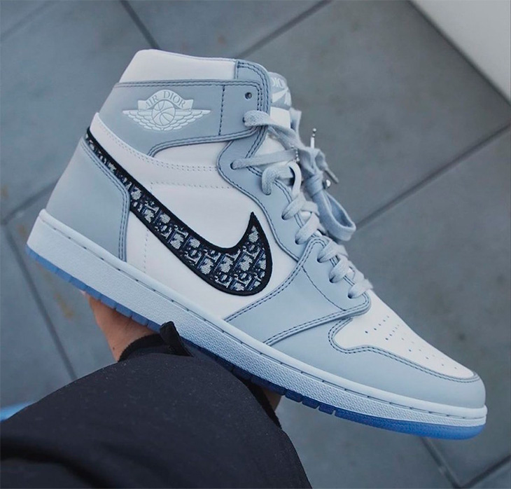 Air Jordan 1 OG Dior